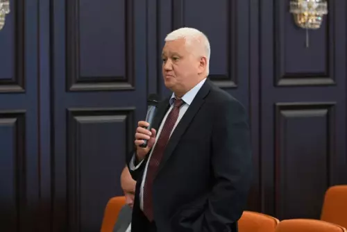 16.07.2025 Артем Мельников: работа социальных координаторов не должна быть формальной