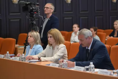 16.07.2025 Артем Мельников: работа социальных координаторов не должна быть формальной