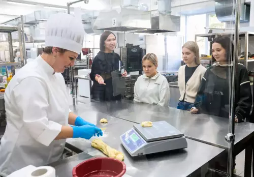 22.10.2025 Мастер-класс «Плюшка к чаю»